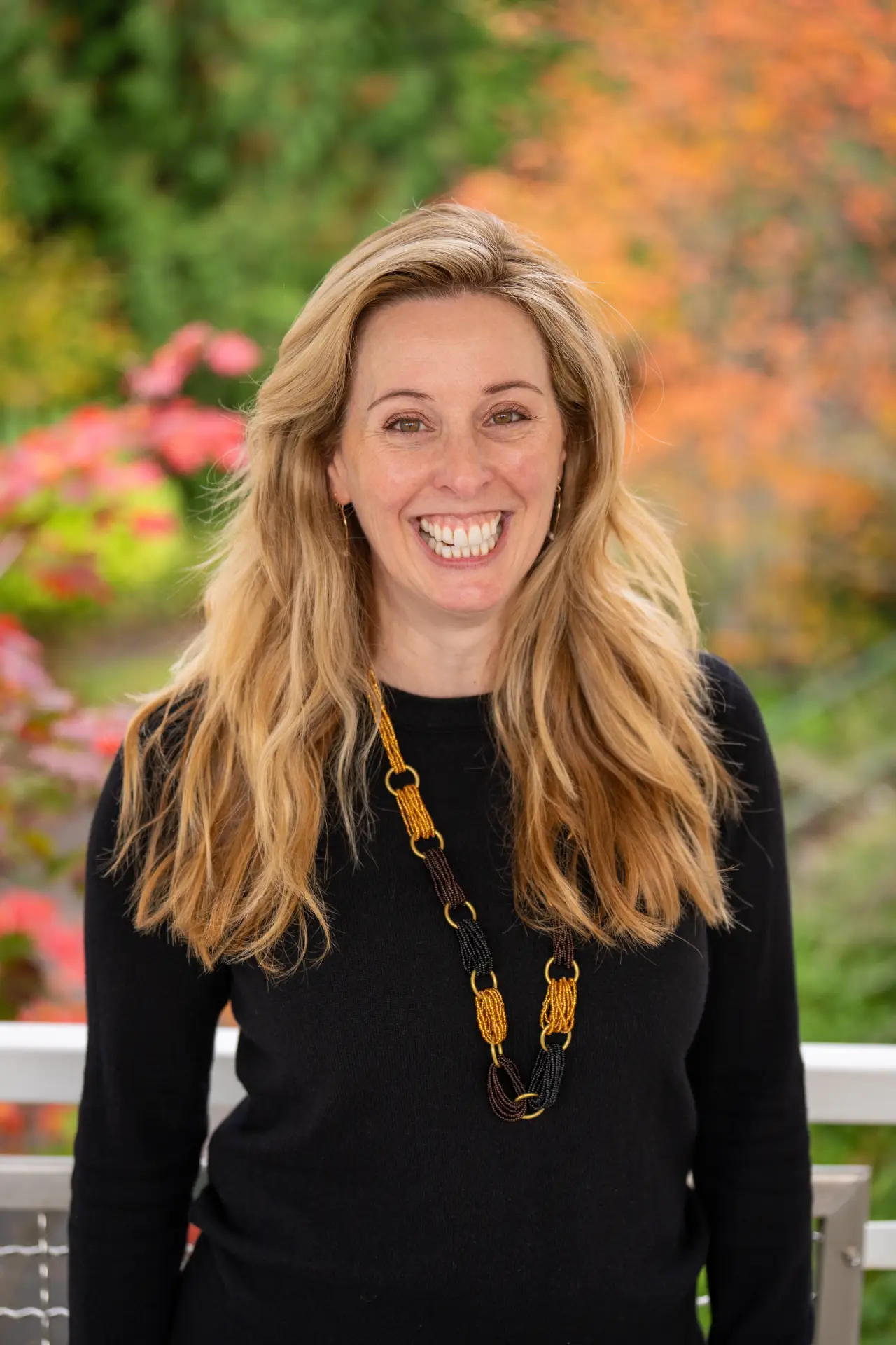 Gretchen Warner headshot