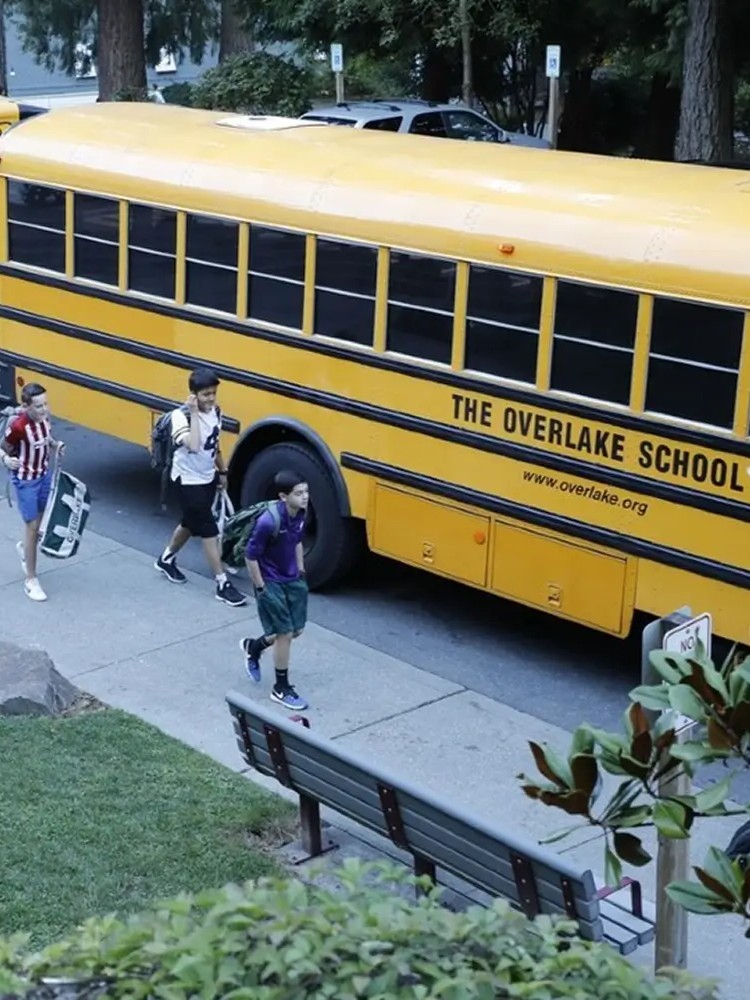 overlake students catching the school bus